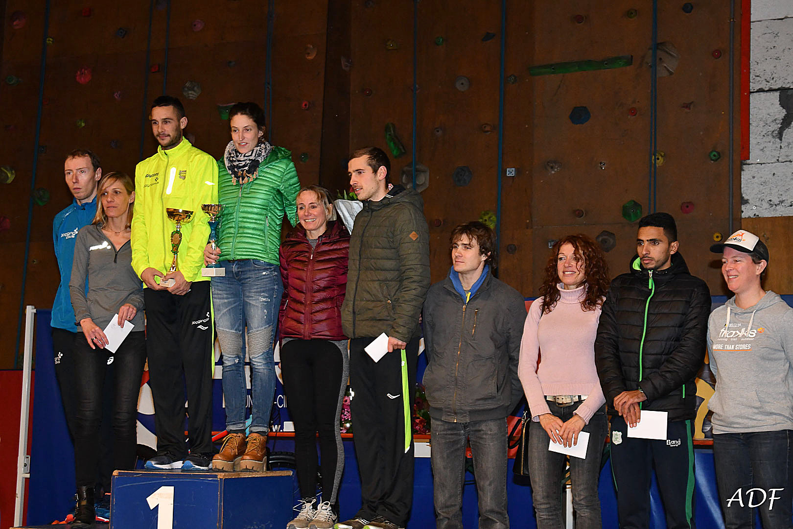 podiumcorridaciney